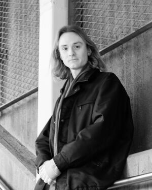 Portrait Henrik Almquist. Photo. 