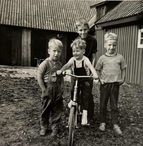 Klara Isaksson's & Mattias Rydqvist's cover photo.