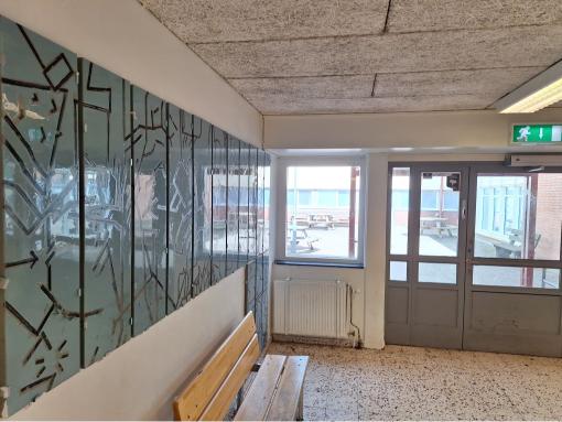 Foyer in school. Photo.