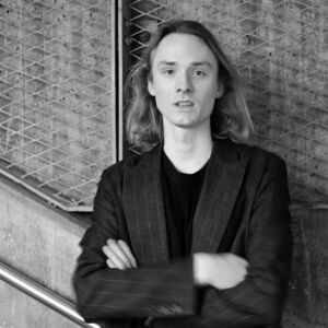 Portrait Henrik Almquist. Photo.