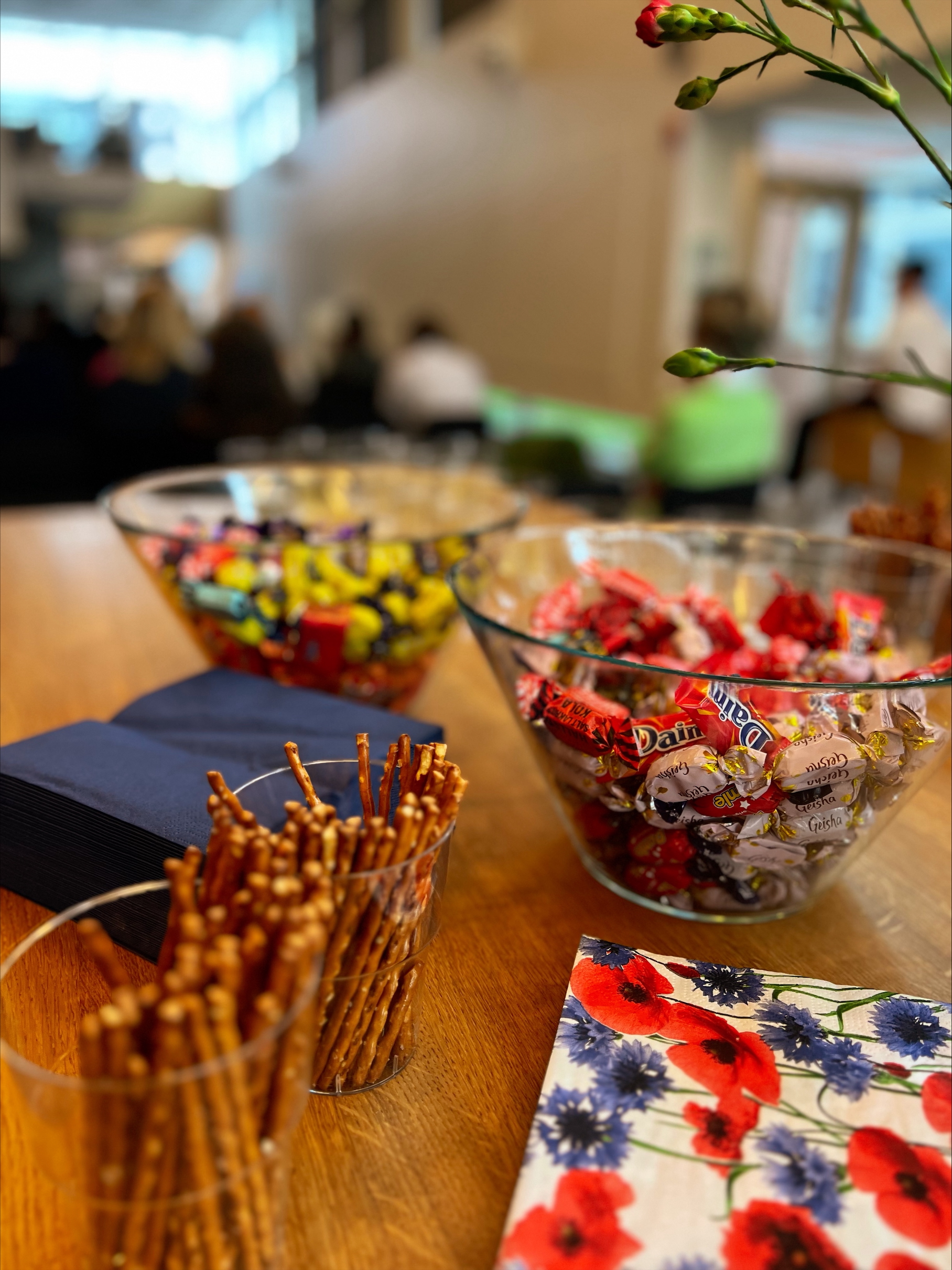 Drinks and snacks. Photo.